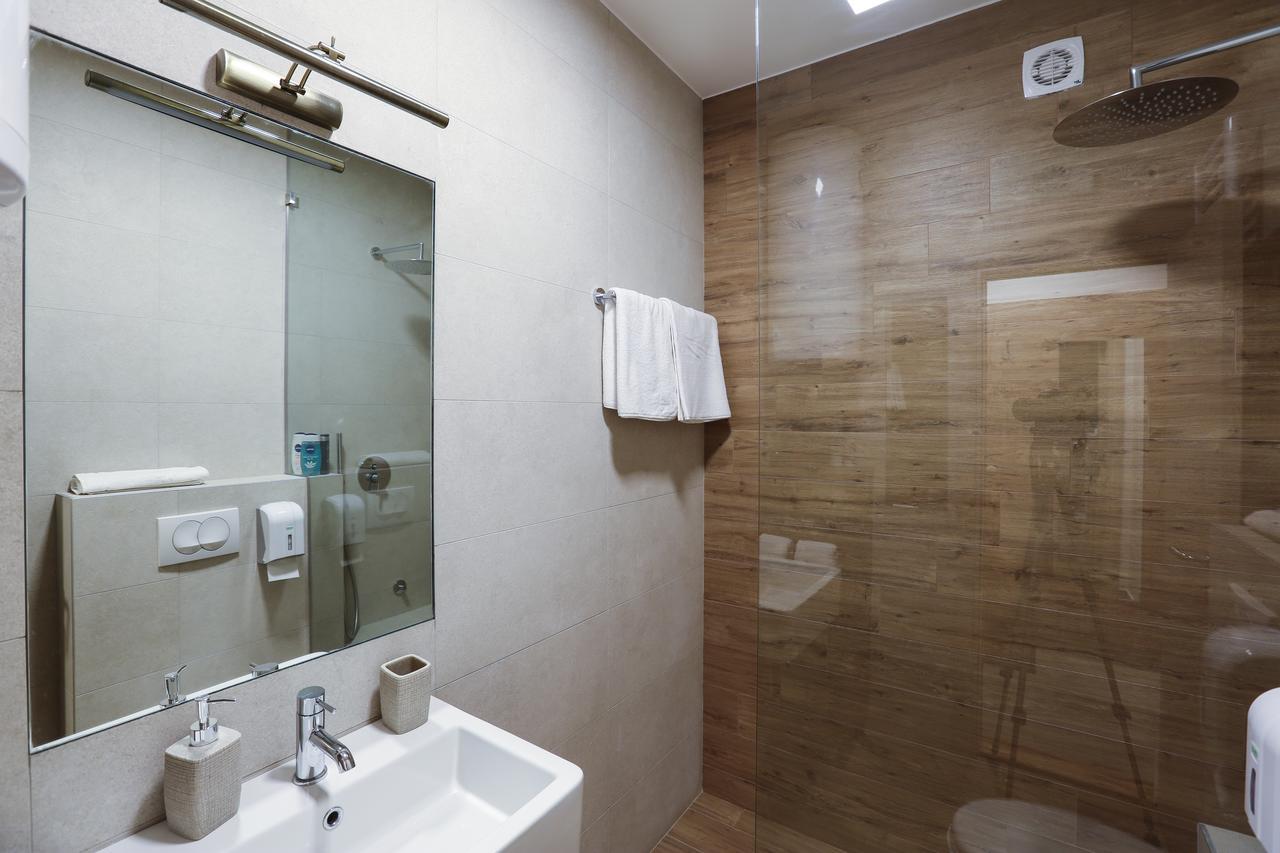 Apartment Promenada 30 Novi Sad Esterno foto
